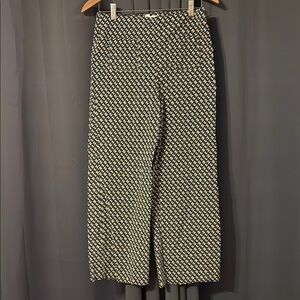 Geometric Patterned Cropped Pants
